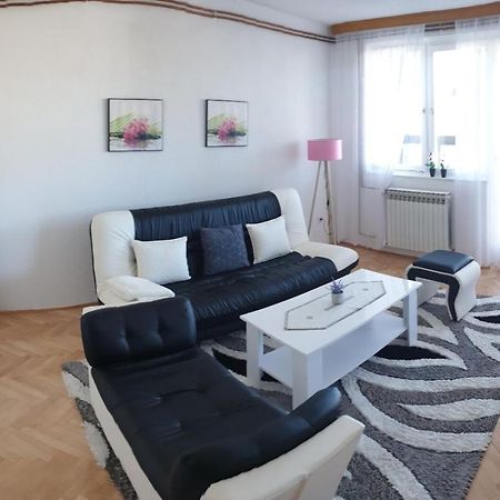 Apartman Hana Sanski Most Exterior photo