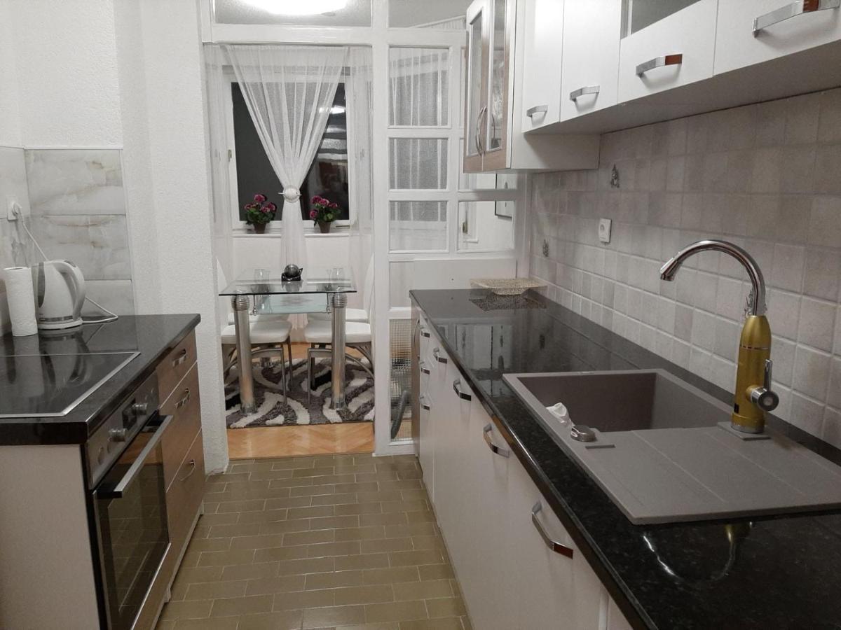 Apartman Hana Sanski Most Exterior photo